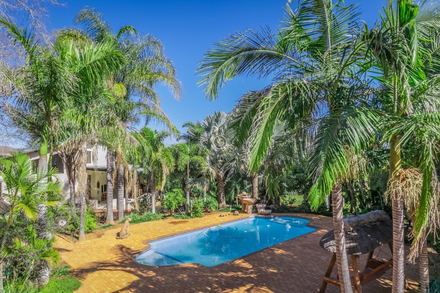 Commercial Property for Sale in Zuurplaat A H North West